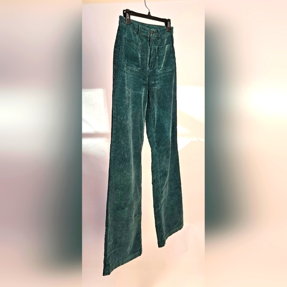 PRICE DROP!! Faherty Stretch Cord Pant Sea Moss